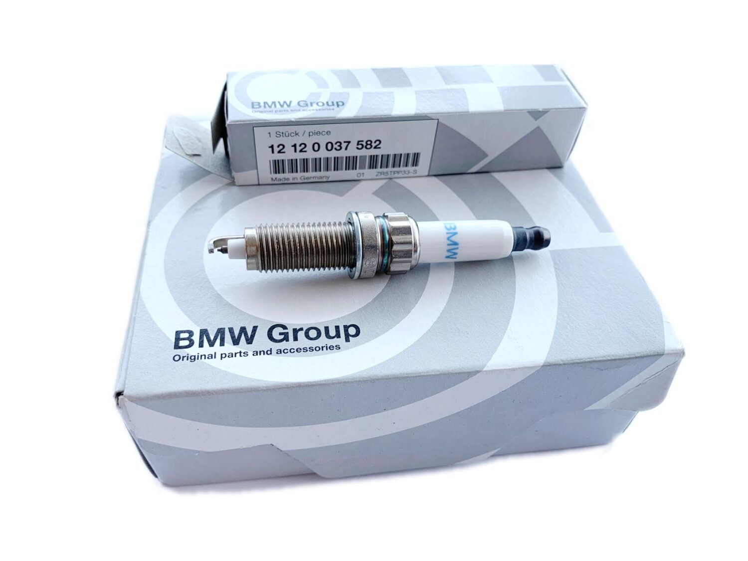 Świeca Zapłonowa BMW 1 E88 E82 F20 F21 LCI 2 F22 F23 3 E90 E91 E92 E93 LCI F30 F31 F34 GT 4 F32 F33 F36 5 F07 GT LCI F10 F11 LCI 6 F06 F12 F13 LCI 7 F01 F02 LCI X1 X3 X4 X5 X6 MS BMW Motorsport 121200