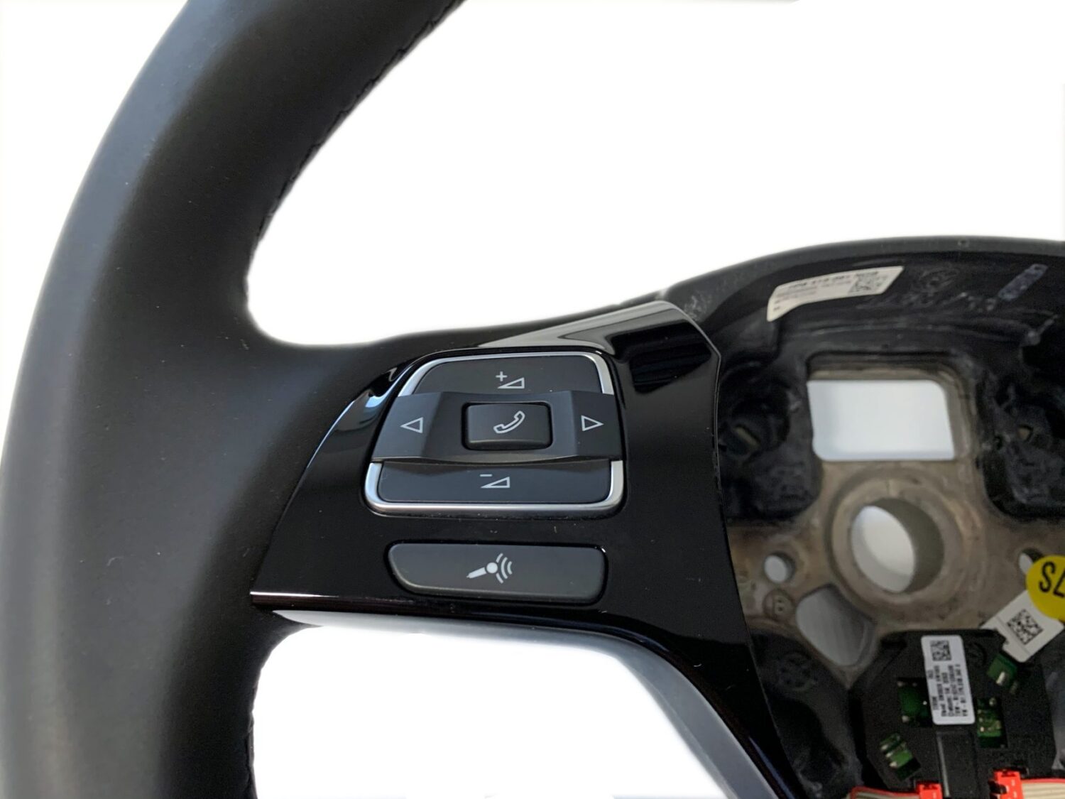 NOVÝ OE VOLANT ČERNÝ KOŽENÝ VW TOUAREG 7P 2010 - 7P6419091