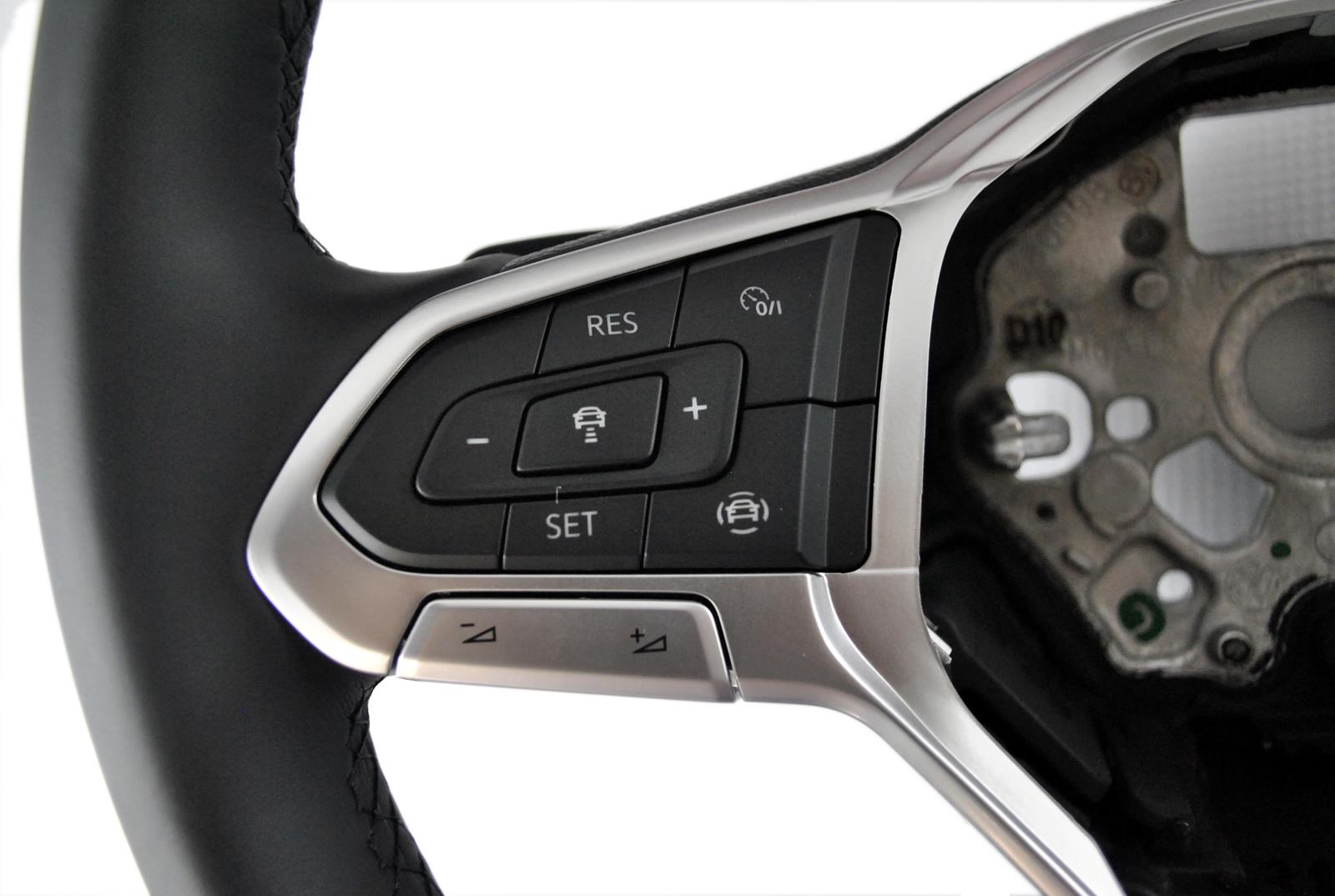 NUOVO OE. VOLANTE DSG IN PELLE NERA VW PASSAT B8 T-CROSS 2GM419089T