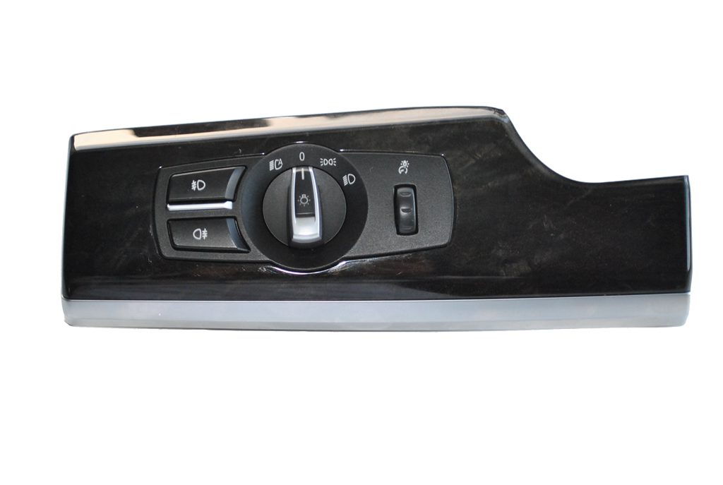 CRUSCOTTO USATO STRISCIA IN LEGNO GRIGLIA DI VENTILAZIONE PANNELLO LUMINOSO BMW 7 F01 F02 LCI 9232145 9192744