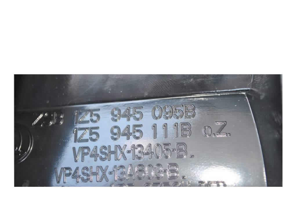 NUOVO FANALE POSTERIORE SINISTRO OEM SKODA OCTAVIA 2 1Z3 2008 - 1Z5945111B / 1Z5945095B