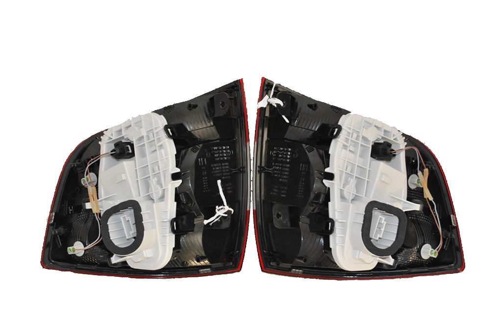 2x NUOVO OEM LUCI POSTERIORI SKODA RAPID SPACEBACK 2014 - 2019 5JH945096