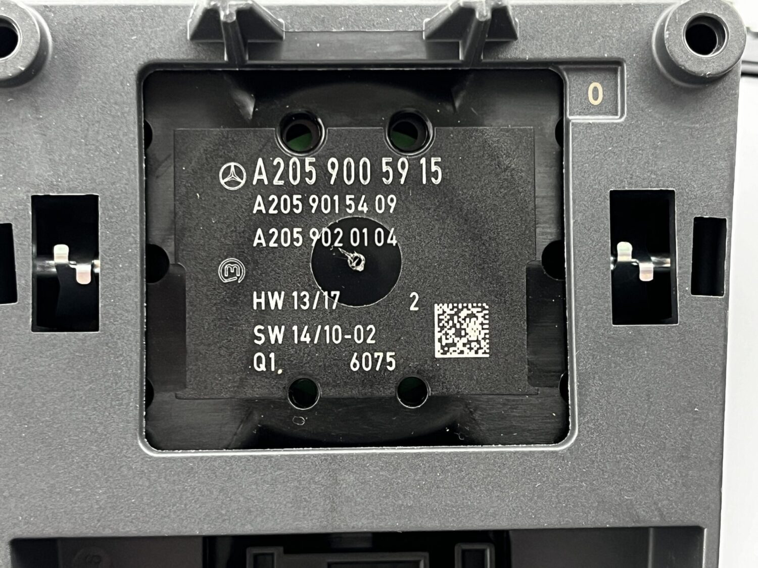 NOVÝ OEM OVLADAČ PANELU IDRIVE AUDIO/COMAND MERCEDES W205 GLC W253 A2059005915