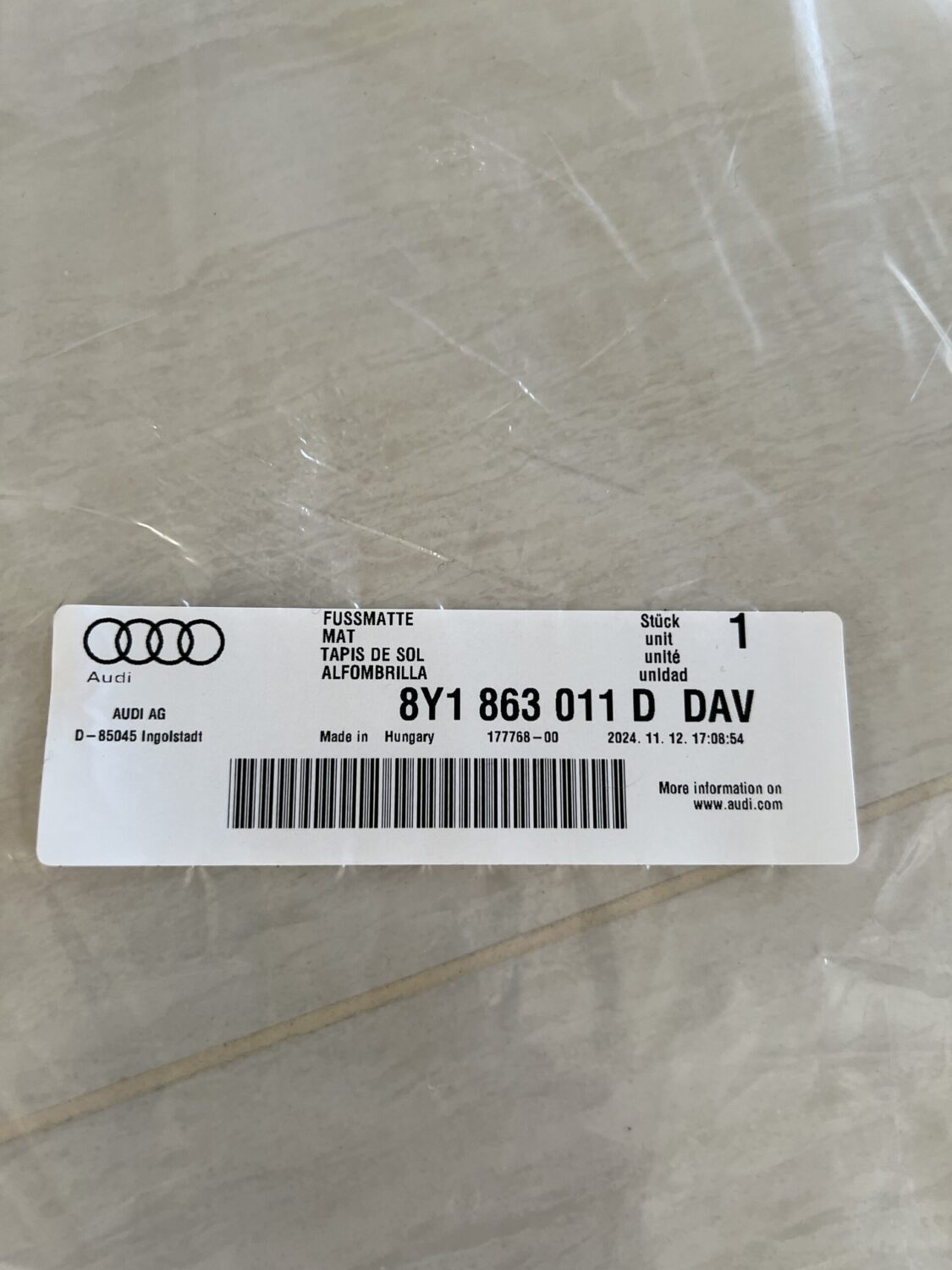 4X NOVÁ SADA ORIGINÁLNÍCH PODLAHOVÝCH KOBERCŮ RS PRO AUDI A3 Sportback 8Y 8V RS3 2013 - 8Y1863011D