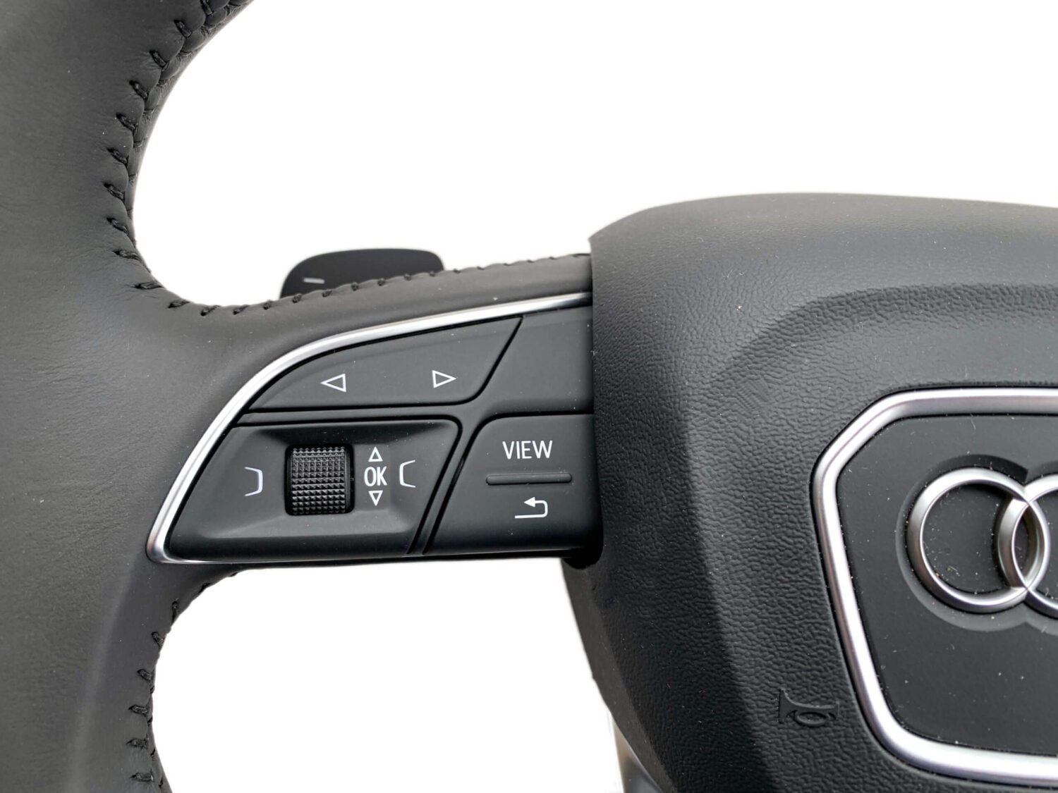 NOUVEAU OE VOLANT CHAUFFANT EN CUIR NOIR AVEC AIRBAG AUDI A4 S4 Q5 Q7 4M0419091B