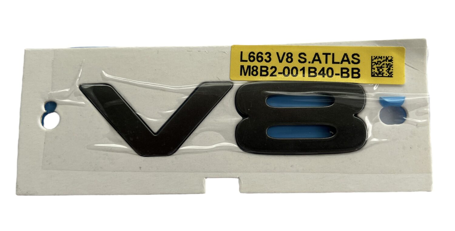 Emblemat V8 LAND ROVER DEFENDER M8B2-001B40-BB