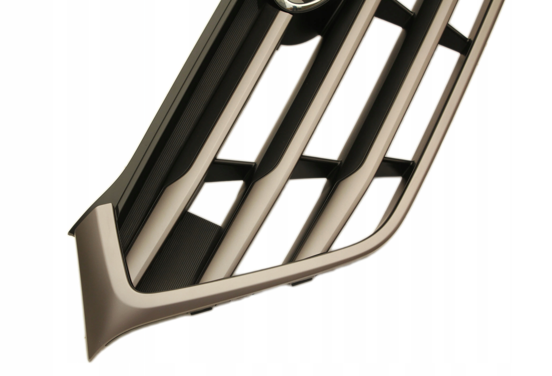 NOVÁ OE PŘEDNÍ MASKA CHLADIČE EMBLEM HYUNDAI TUCSON 2015 – 2018 86350-D7000