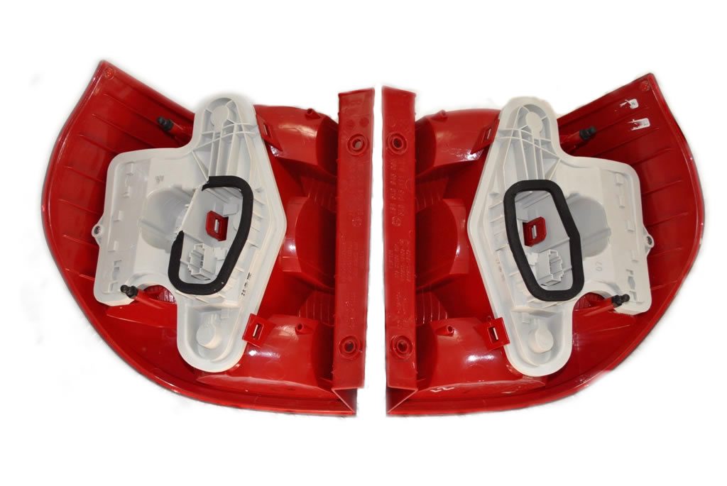 2X NUOVO KIT LAMPADA POSTERIORE OE SKODA YETI 5L0945096 5L0945095
