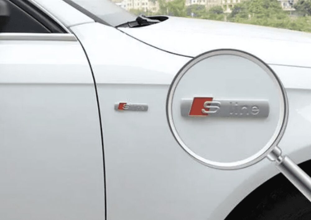 2X ORIGINÁLNÍ EMBLÉM S-LINE NA BLATNÍK AUDI A1 A3 A4 B6 B7 A6 A7 Q2 Q3 Q5 Q7 Q8 TT E-TRON 8N0853601A