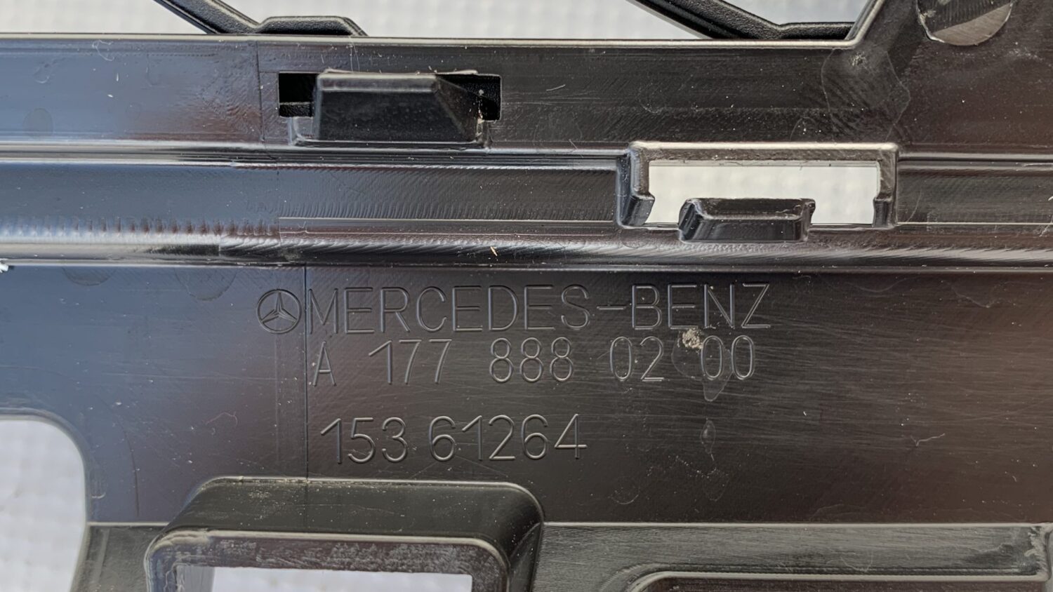 NOUVEAU ORIGINAL RADIATOR GRILLE FRONTALE BADGE MERCEDES W177 A-CLASSSE AMG DIAMOND A1778880200