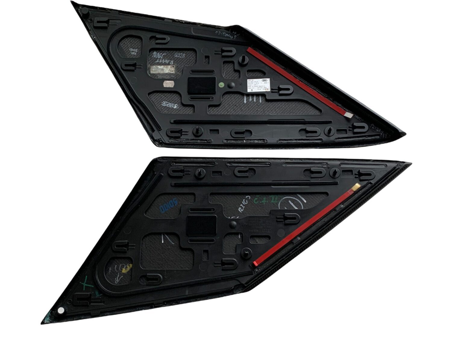 2X NEW ORIGINAL CARBON SIDE PANEL CAPS AUDI Q2 SQ2 81A071352A 81A071350A3Q0