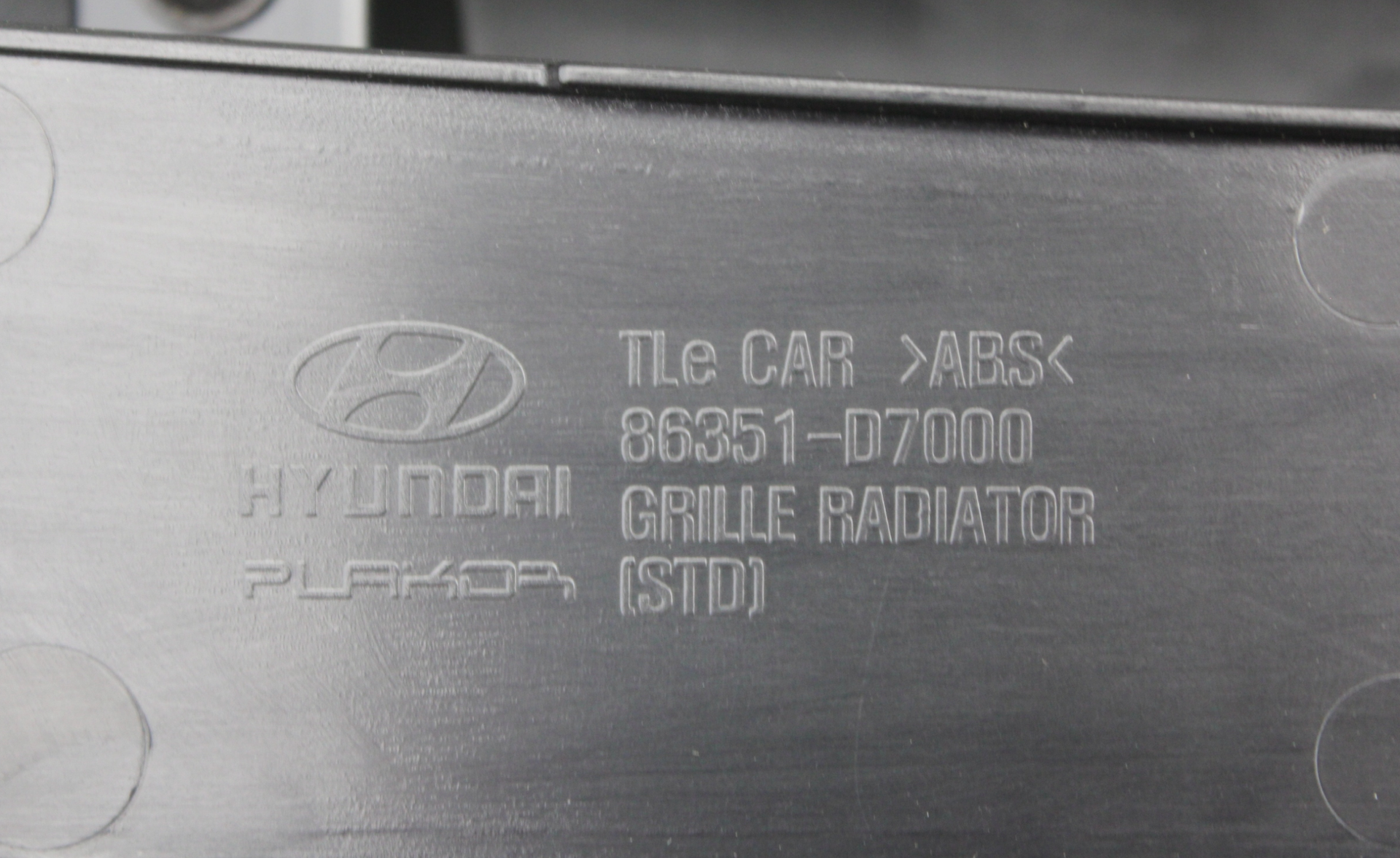 KÜHLERGRILL GITTER FRONT EMBLEM HYUNDAI TUCSON 2015 – 2018 86350-D7000