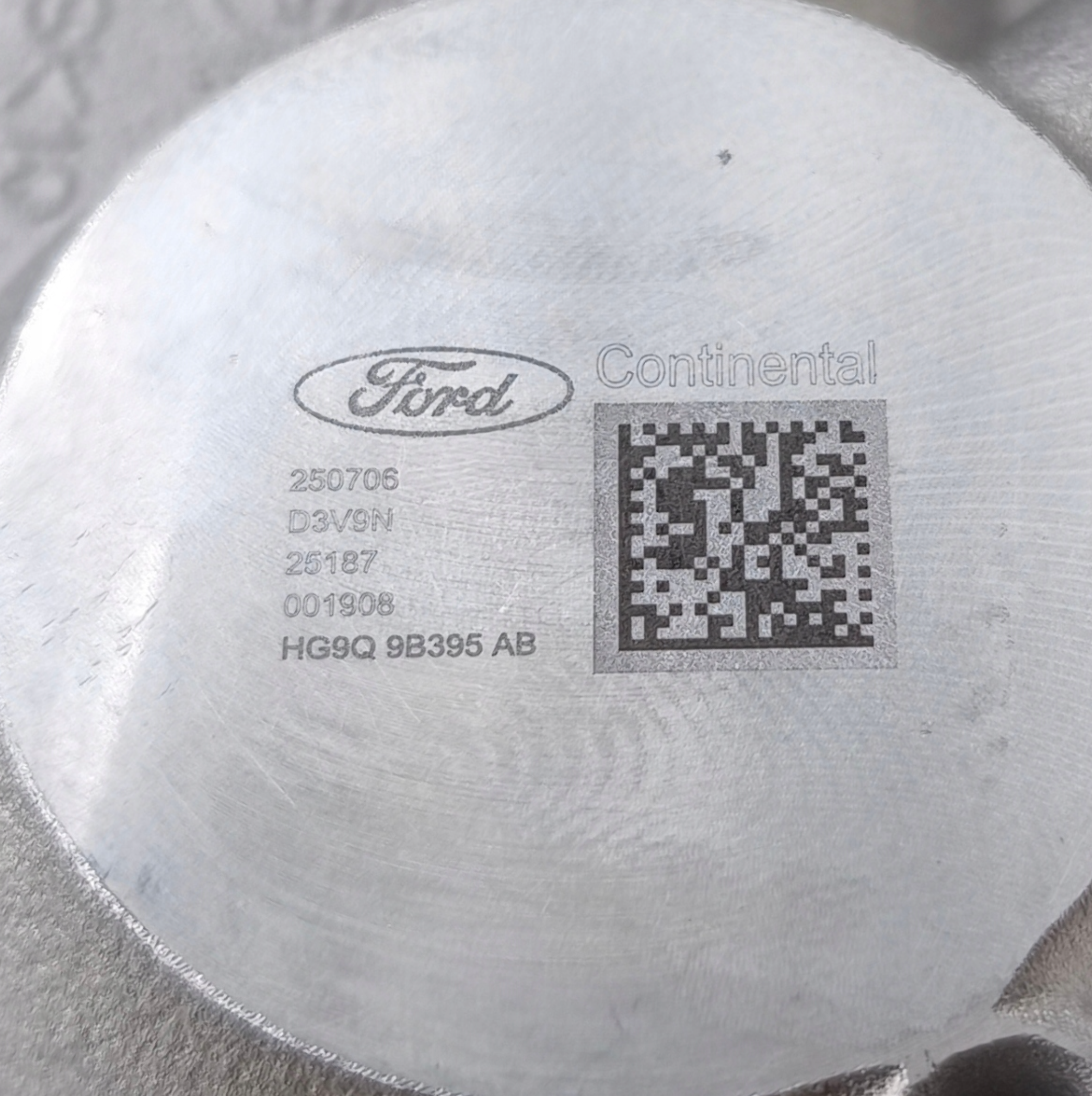 POMPA WTRYSKOWA HG9Q-9B395-AB FORD EDGE 2 TRANSIT FOCUS 2.0 EcoBlue