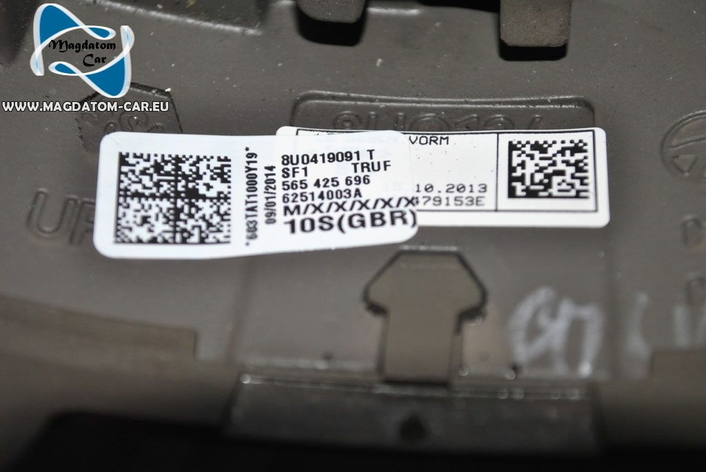 NOVÝ KOŽENÝ MULTIFUNKČNÍ VOLANT AUDI Q3 2011 - 8U0419091T