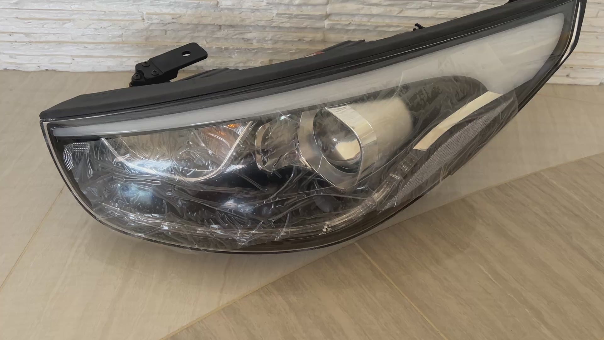 92101-2SXX REFLEKTOR BIXENON HYUNDAI IX35